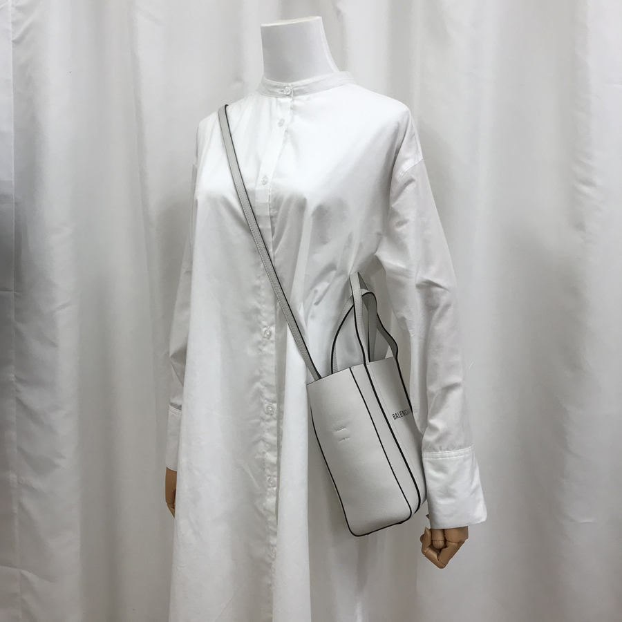 バレンシアガ トートバッグ