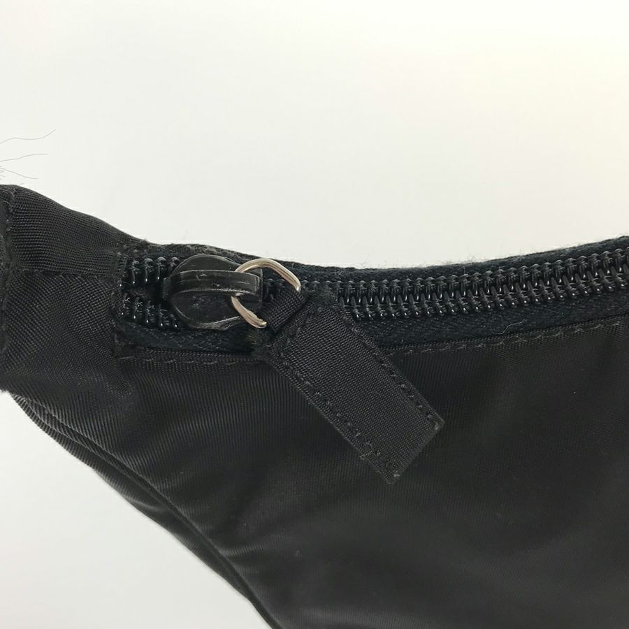 プラダ ハンドバッグ