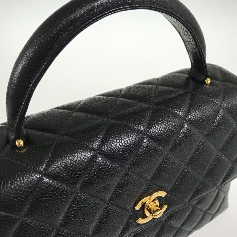 シャネル ハンドバッグ