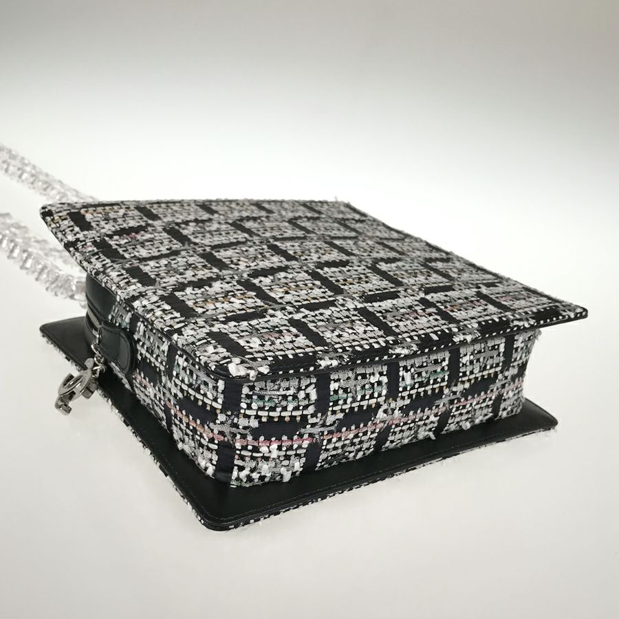 シャネル ショルダーバッグ