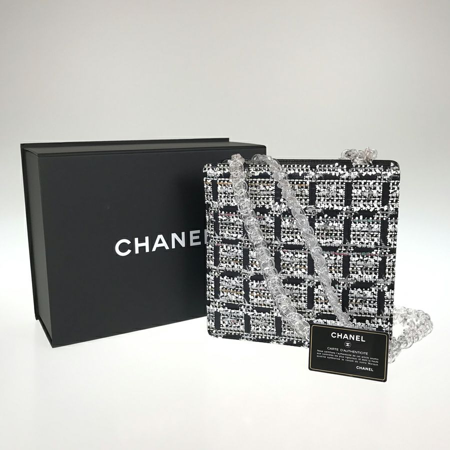 シャネル ショルダーバッグ