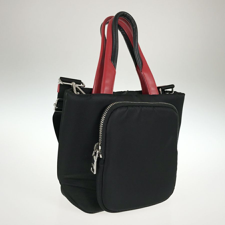 プラダ ハンドバッグ