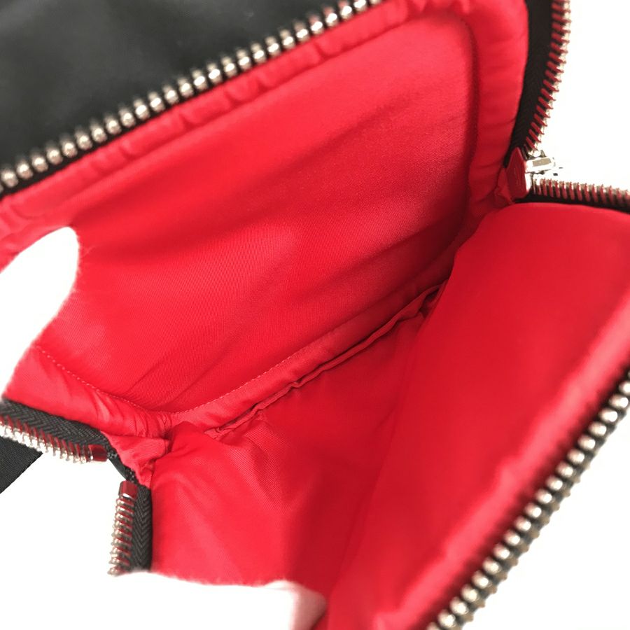 プラダ ハンドバッグ