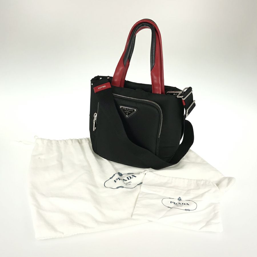 プラダ ハンドバッグ