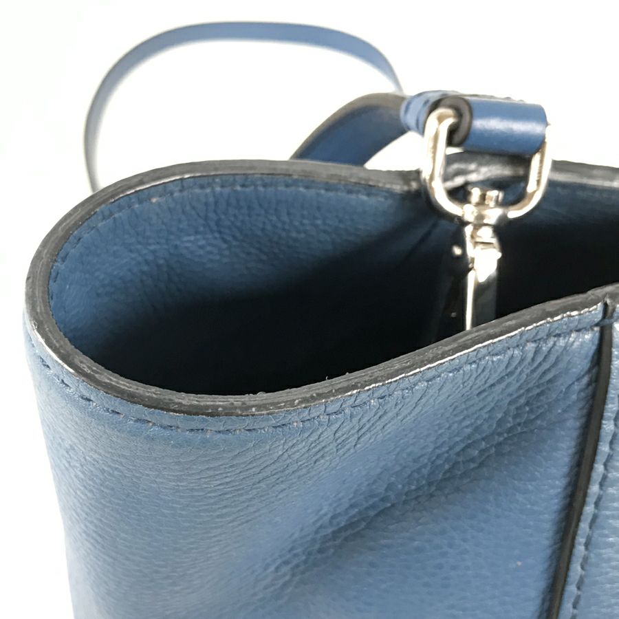 プラダ トートバッグ