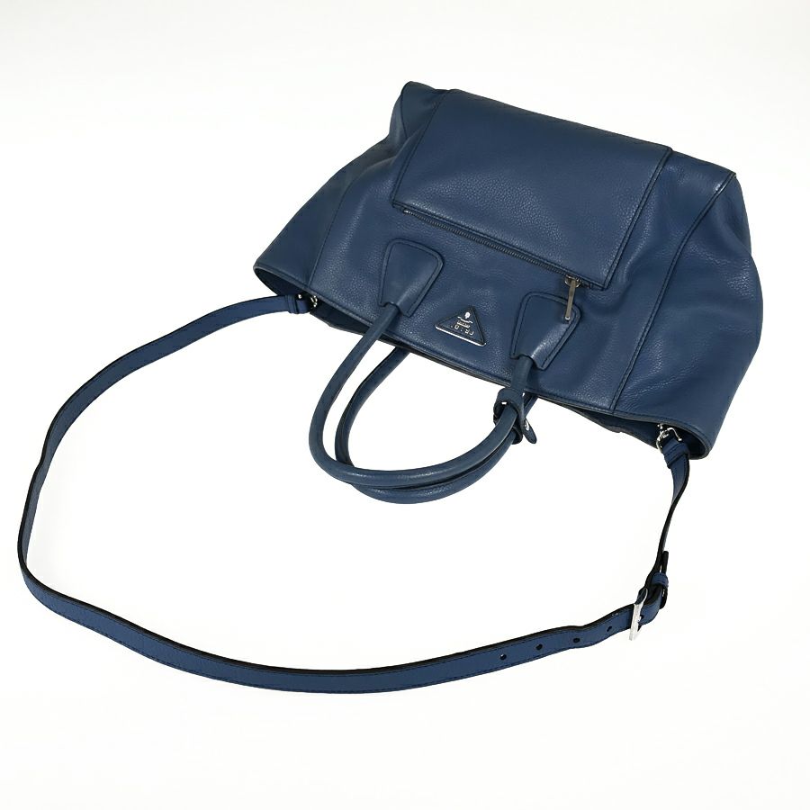 プラダ トートバッグ