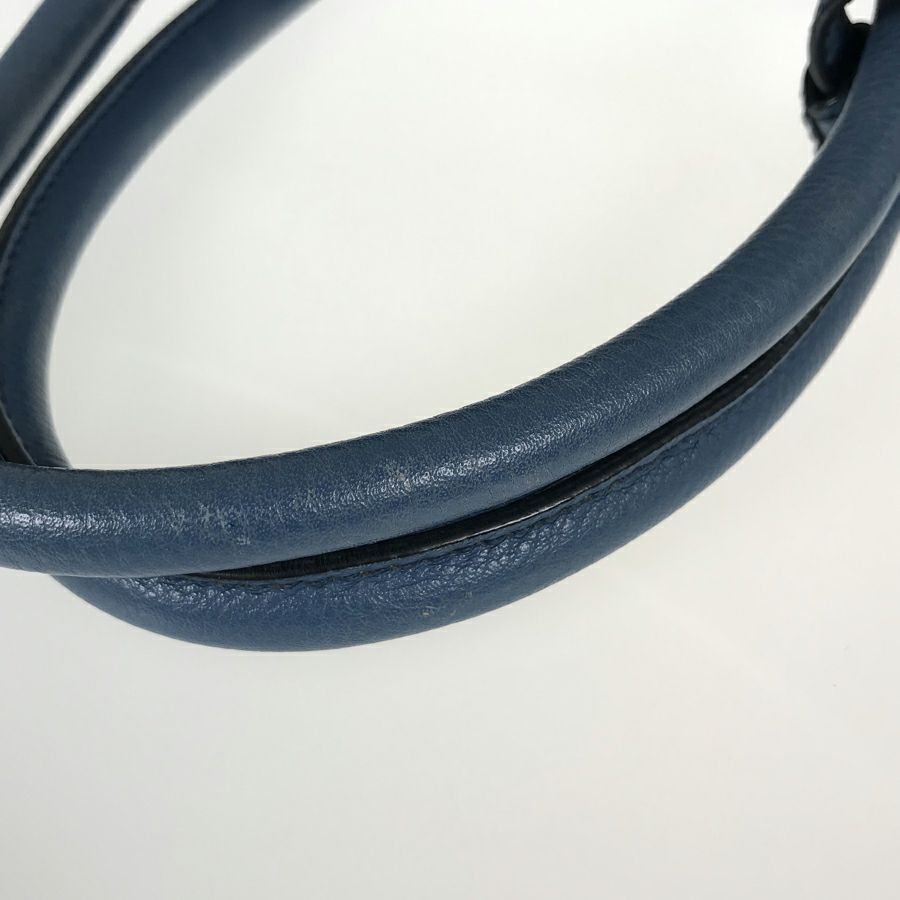 プラダ トートバッグ