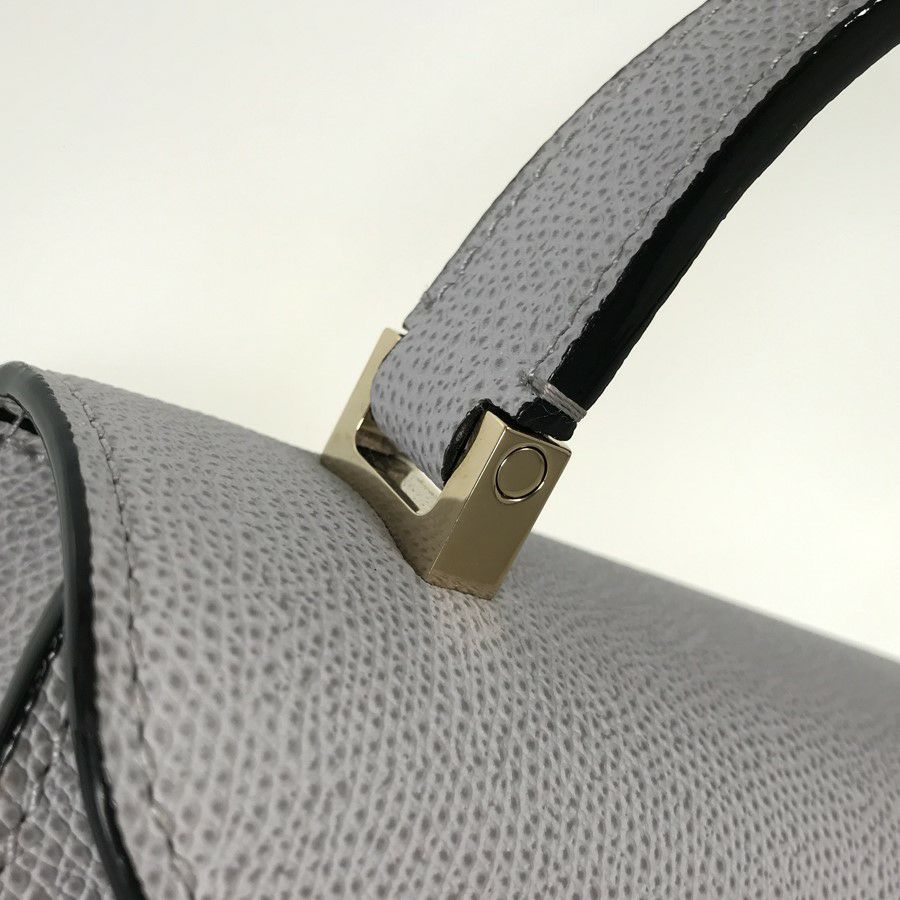 ヴァレクストラ ハンドバッグ