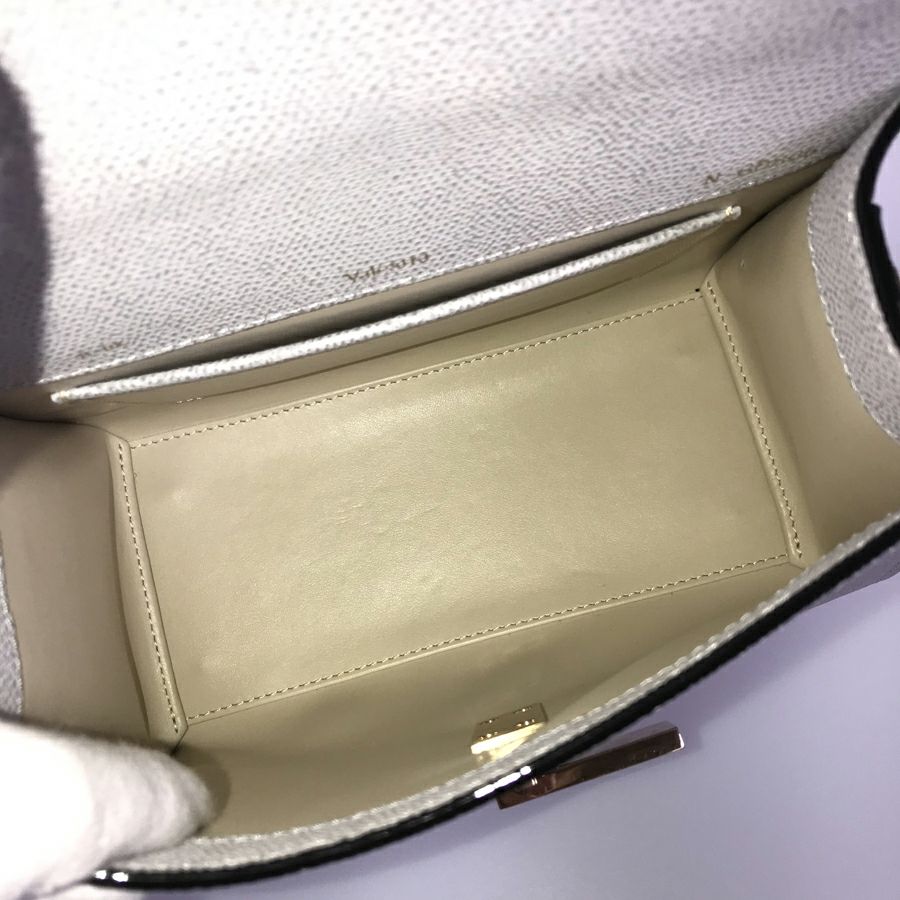 ヴァレクストラ ハンドバッグ