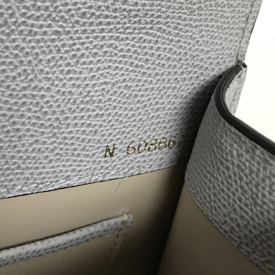 ヴァレクストラ ハンドバッグ