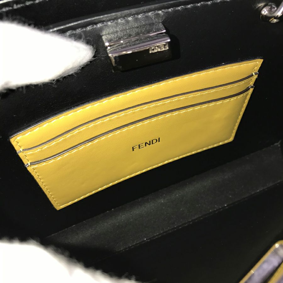 フェンディ ハンドバッグ