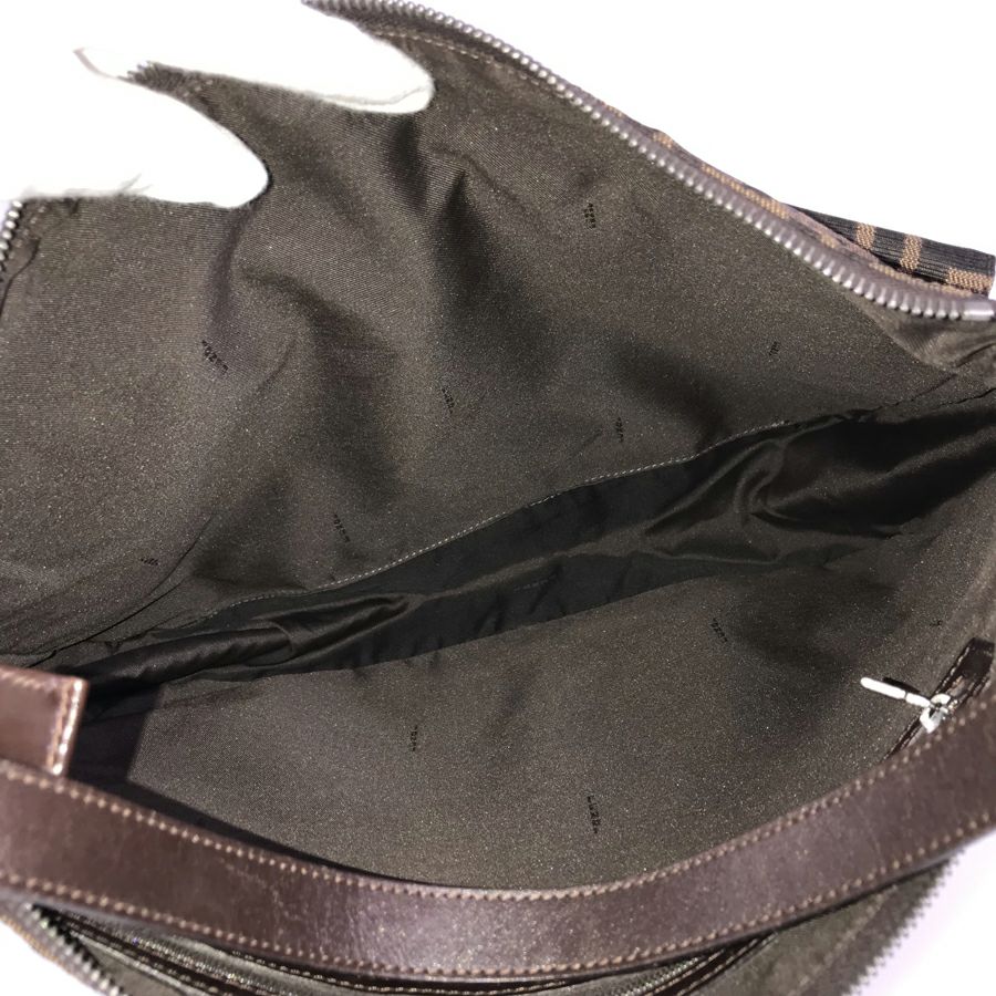 フェンディ ショルダーバッグ