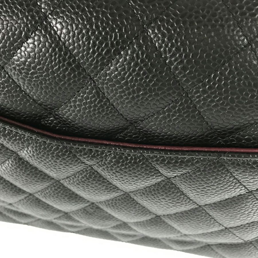 シャネル ショルダーバッグ