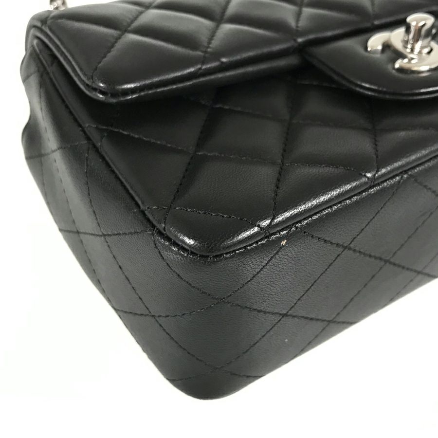 シャネル ショルダーバッグ