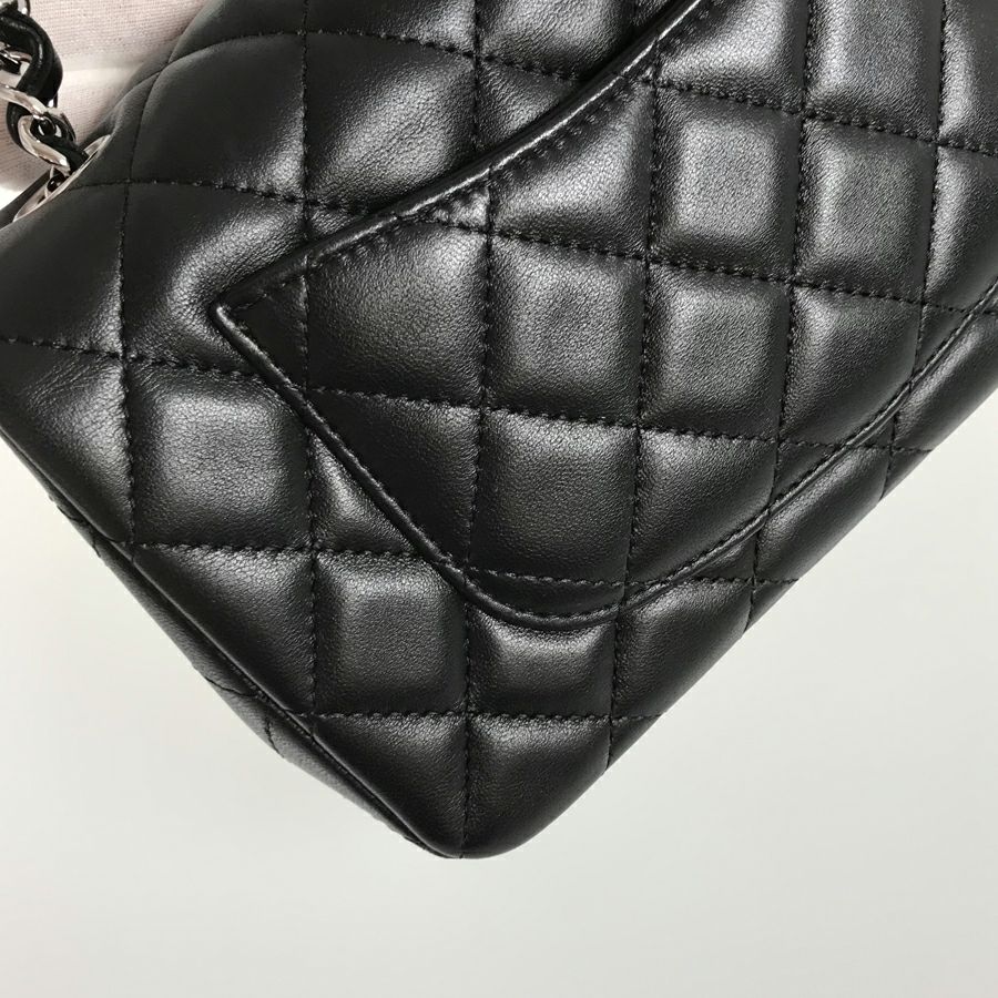 シャネル ショルダーバッグ