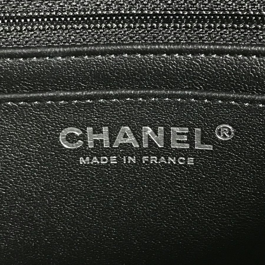 シャネル ショルダーバッグ