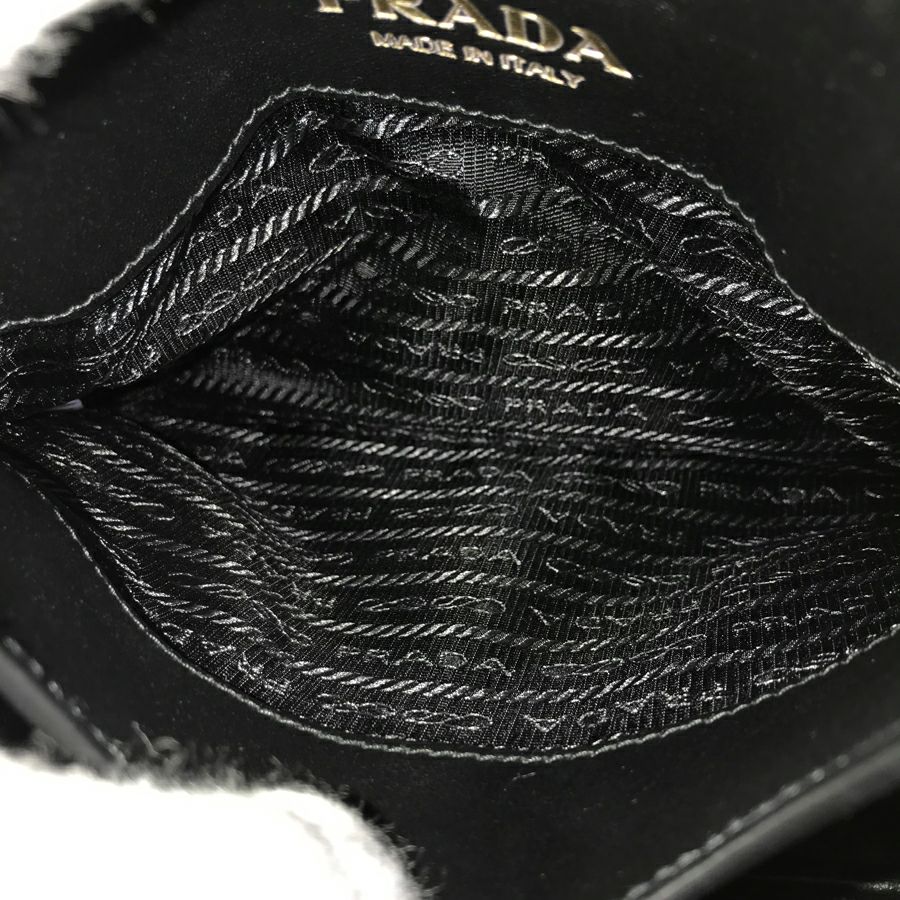 プラダ ハンドバッグ