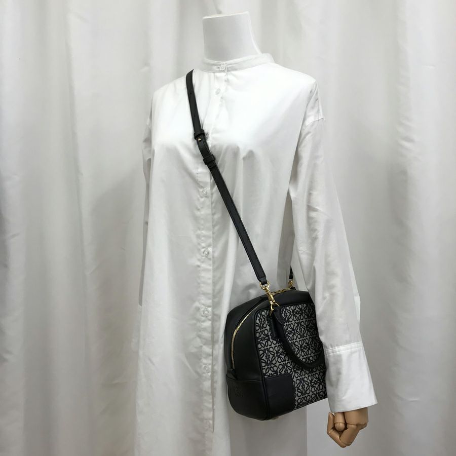 ロエベ ハンドバッグ