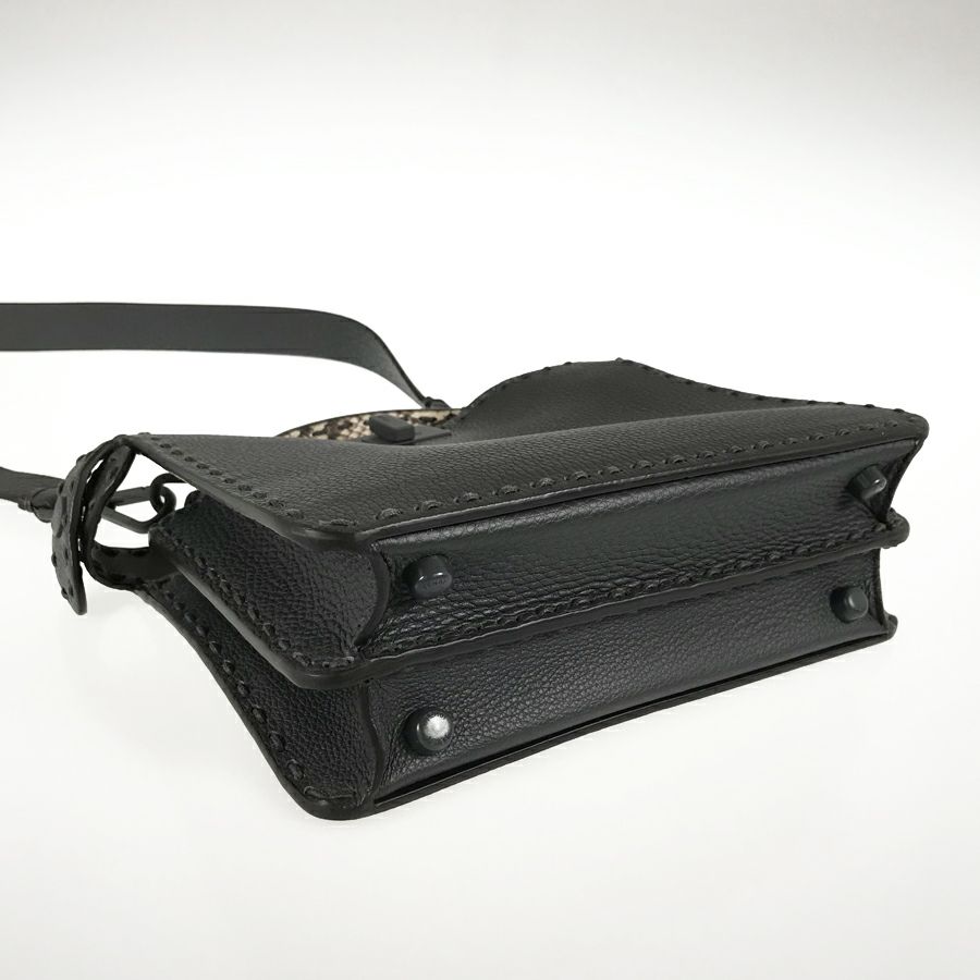 フェンディ ショルダーバッグ