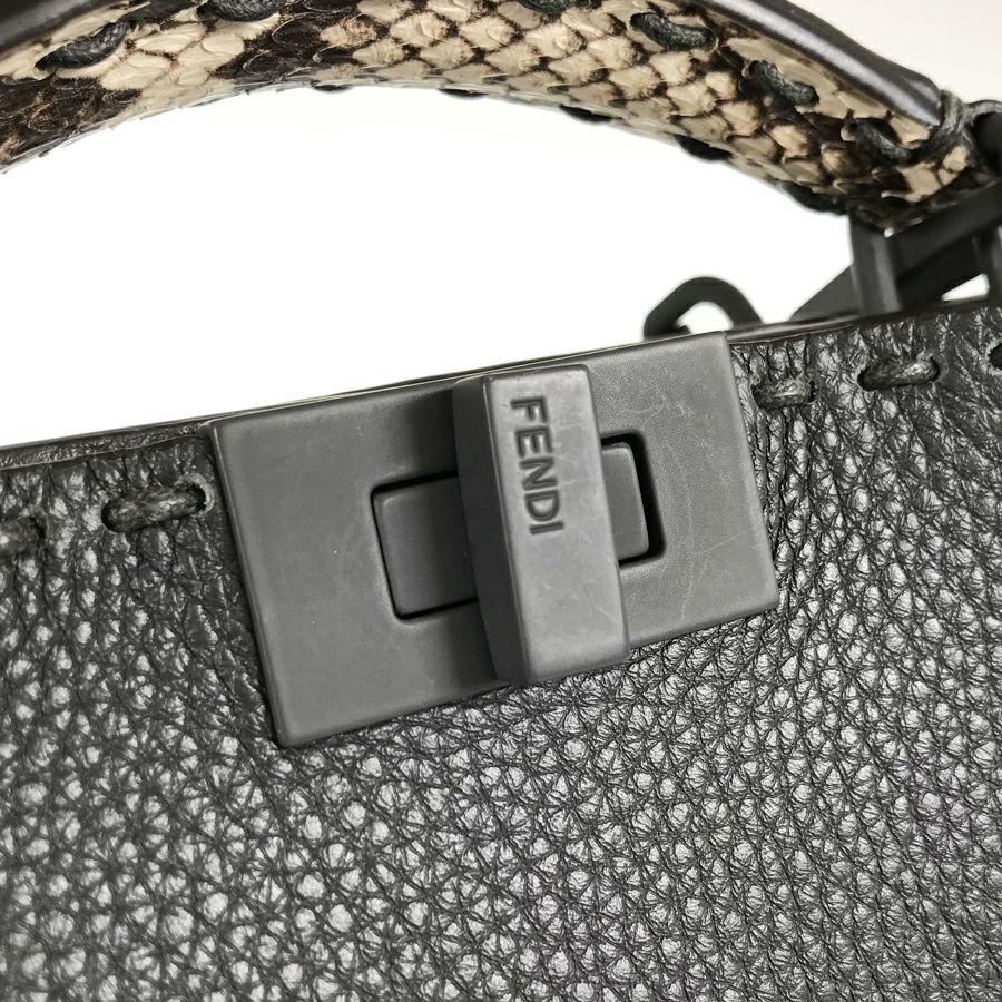 フェンディ ショルダーバッグ