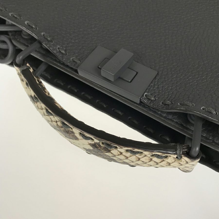 フェンディ ショルダーバッグ