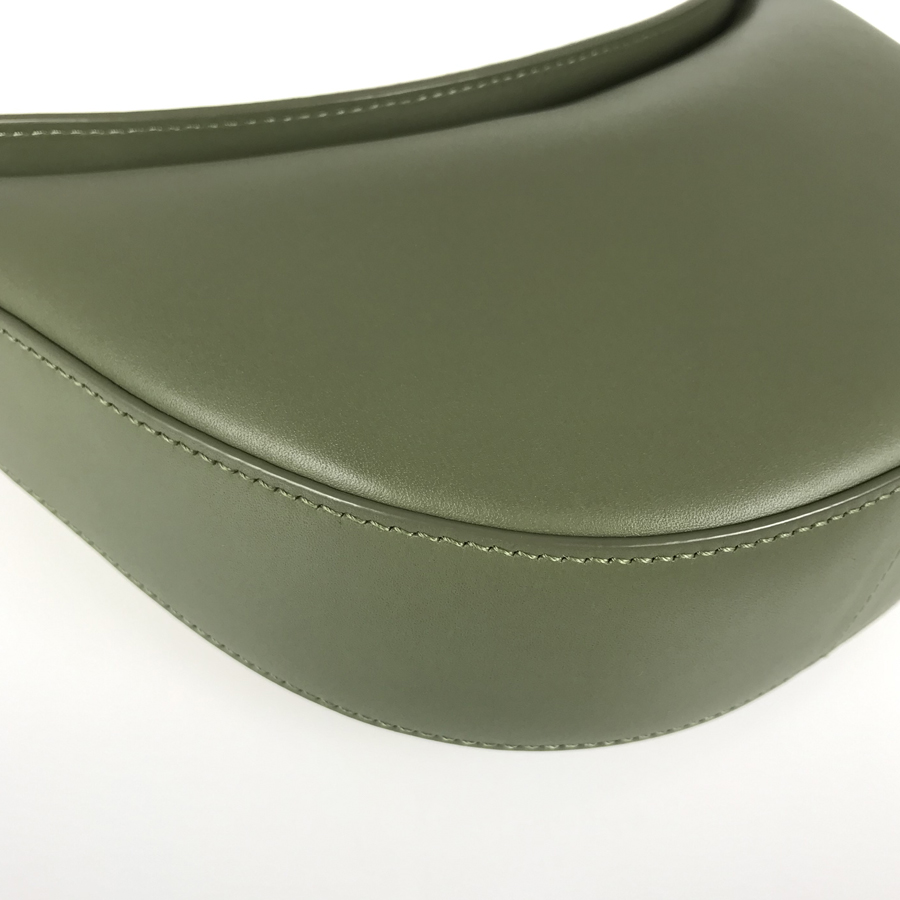 ロエベ ショルダーバッグ