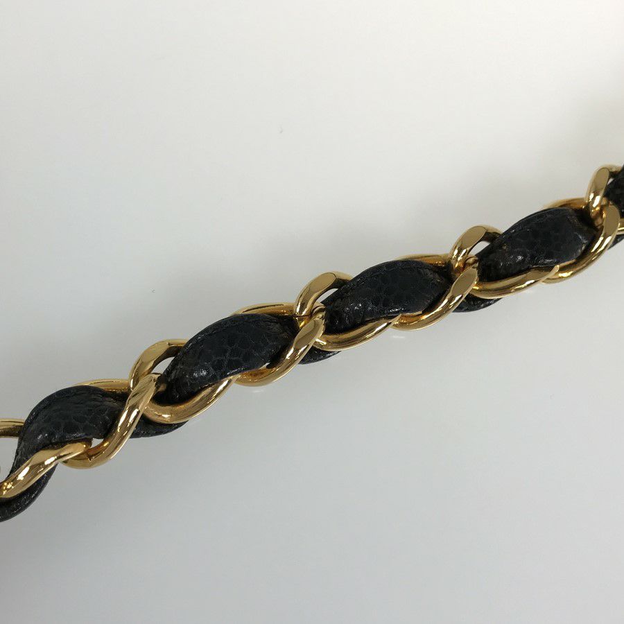 シャネル ショルダーバッグ