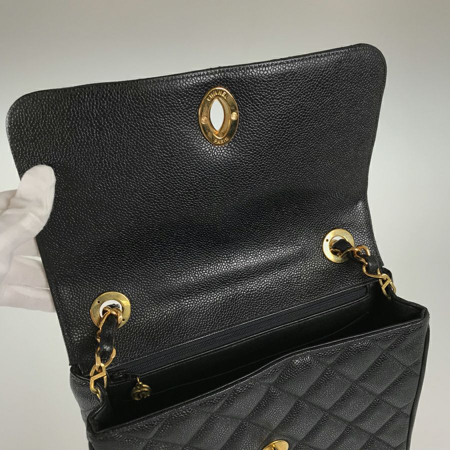 シャネル ショルダーバッグ