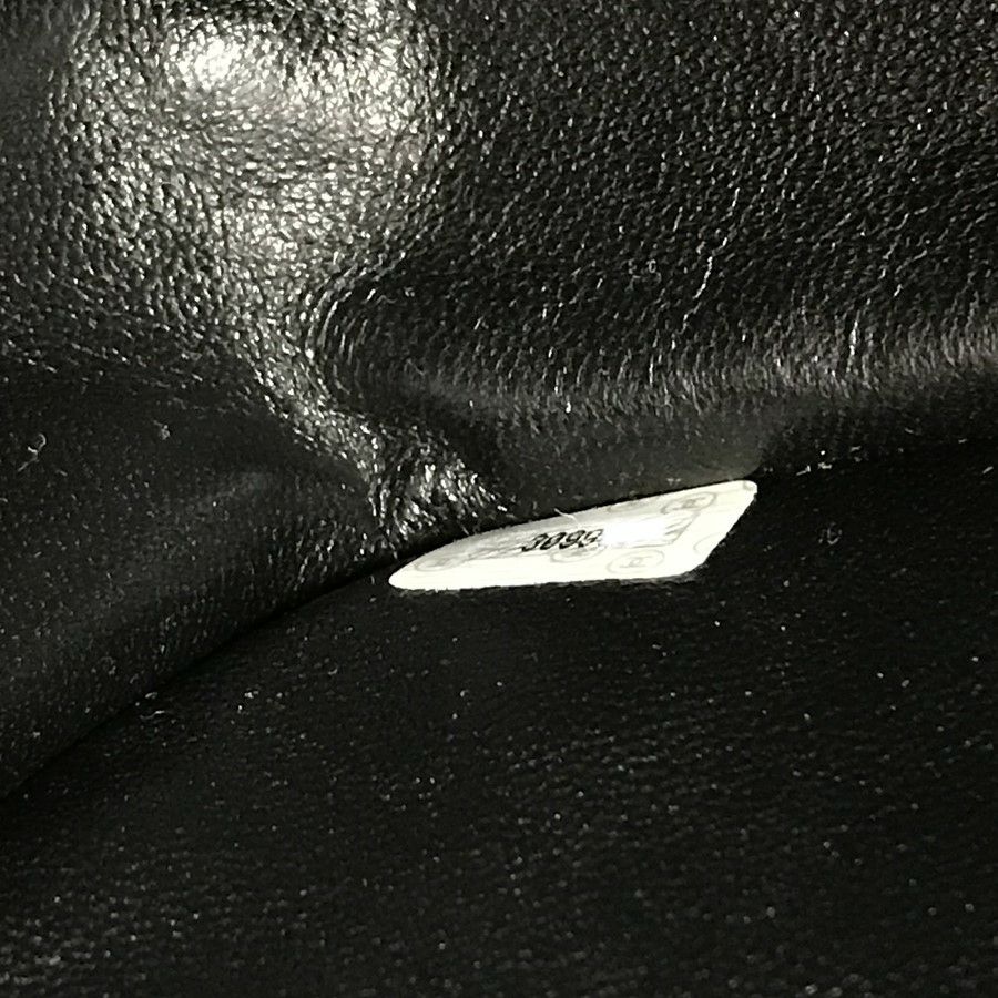 シャネル ショルダーバッグ