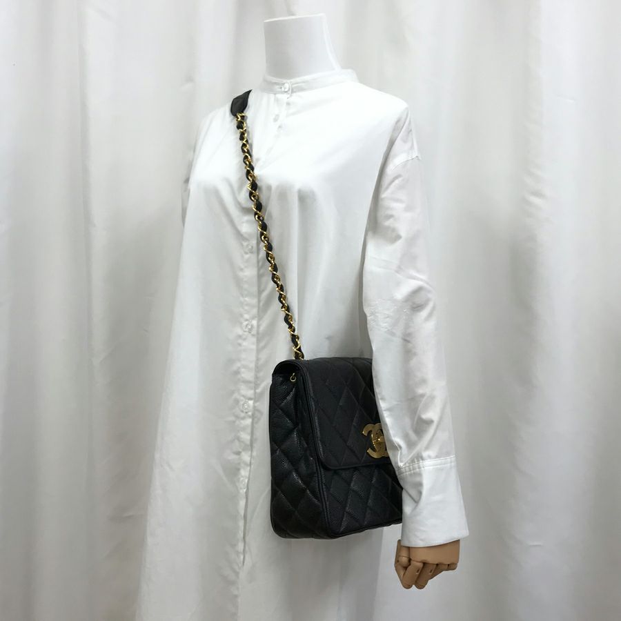 シャネル ショルダーバッグ