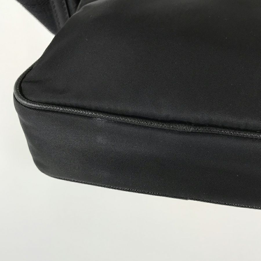 プラダ ショルダーバッグ