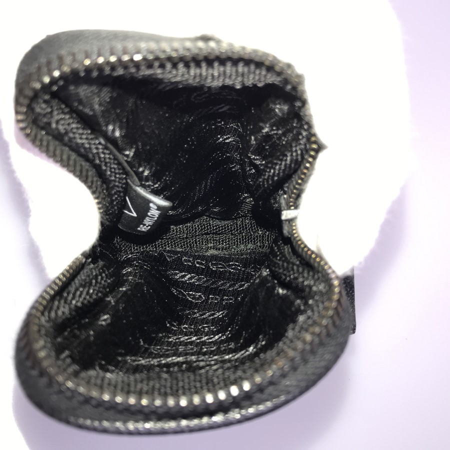 プラダ ショルダーバッグ