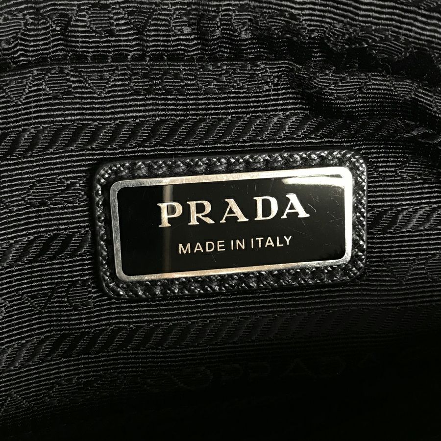 プラダ ショルダーバッグ