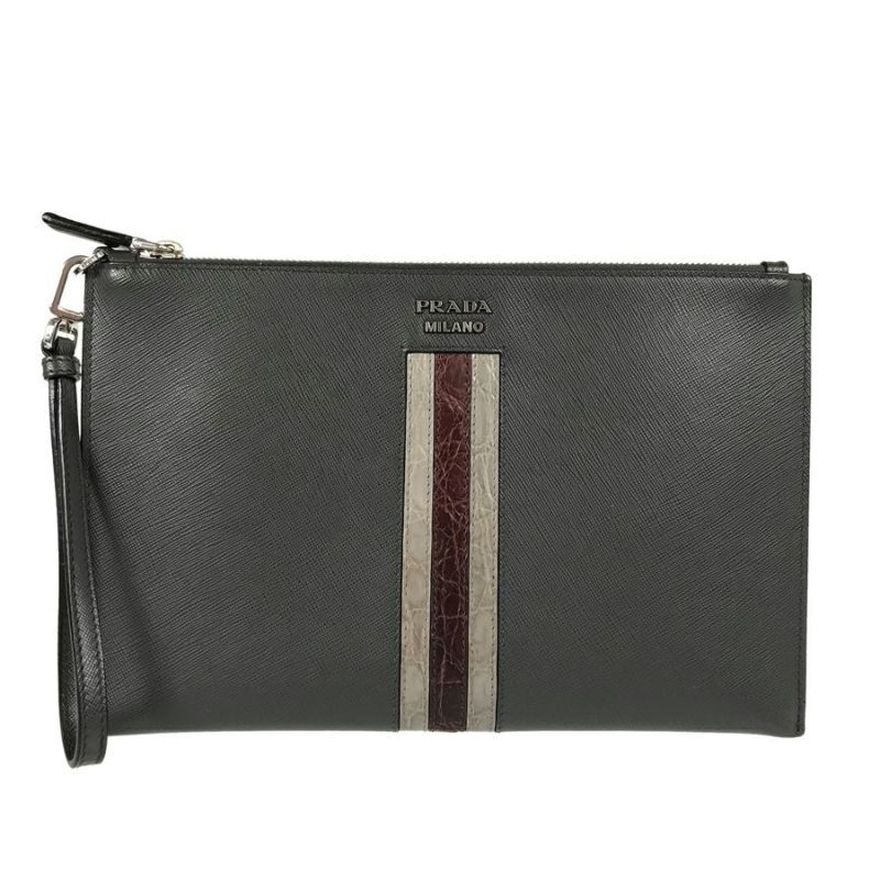 プラダ クラッチバッグ