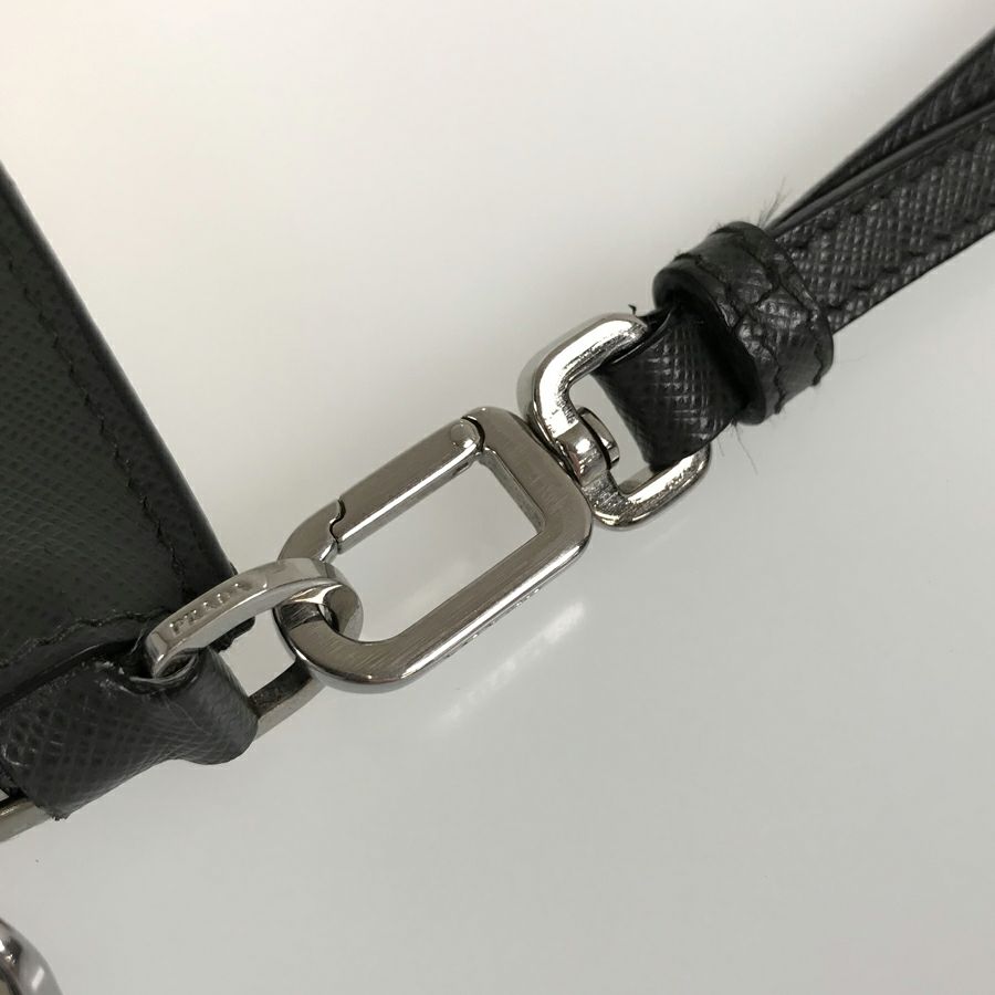 プラダ クラッチバッグ