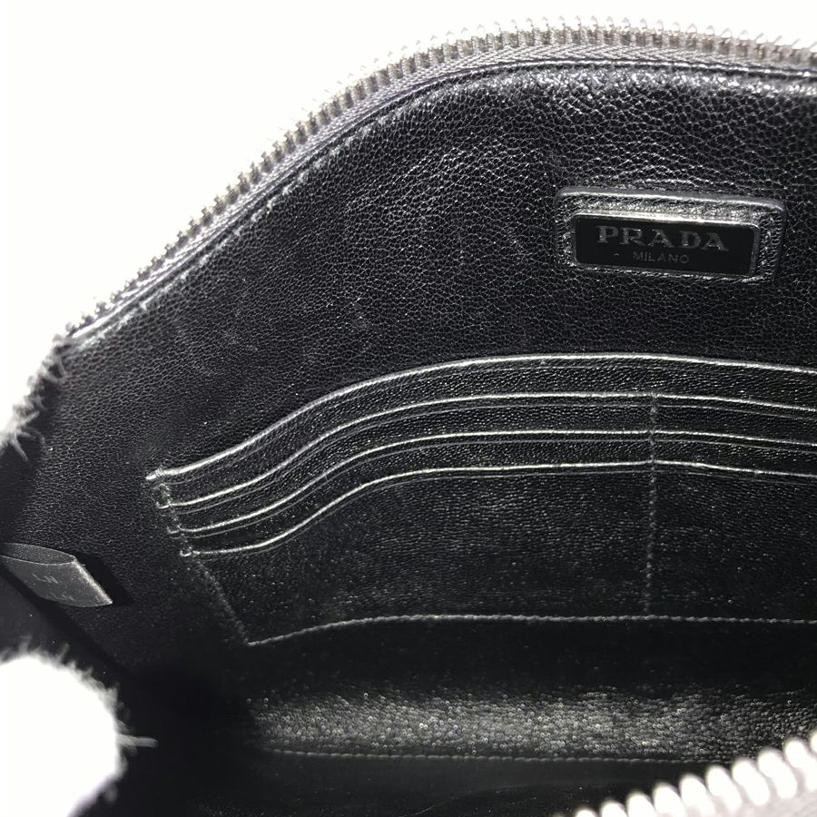 プラダ クラッチバッグ