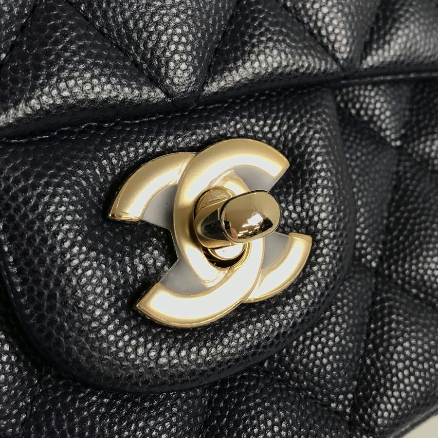 シャネル ショルダーバッグ