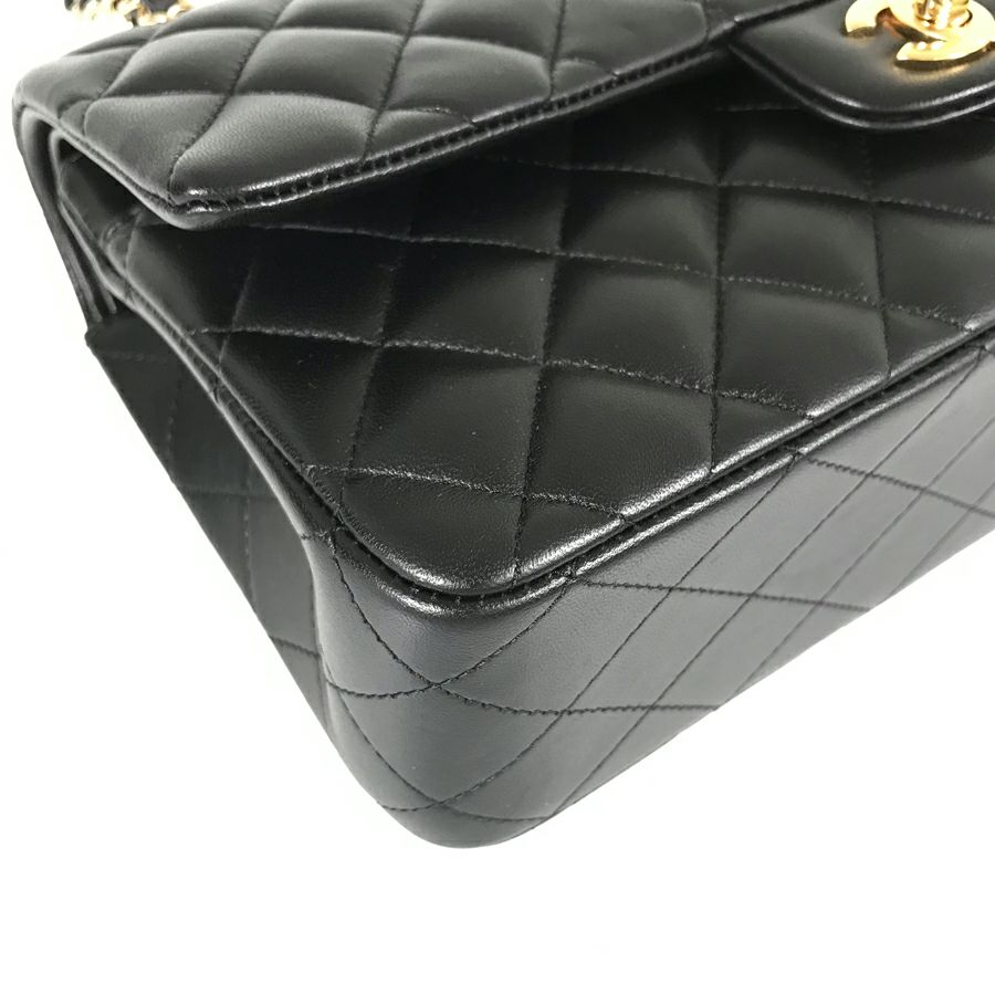 シャネル ショルダーバッグ