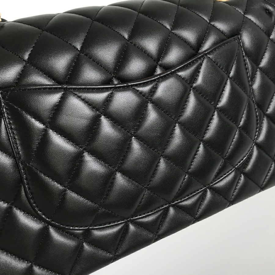 シャネル ショルダーバッグ