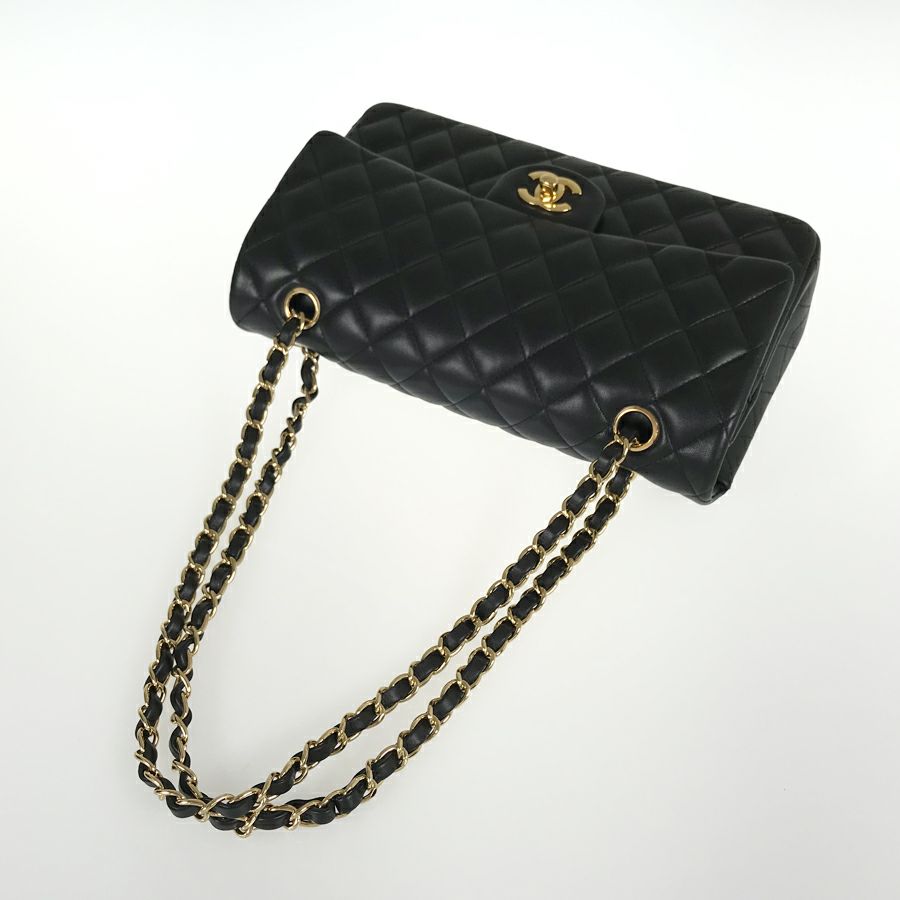 シャネル ショルダーバッグ