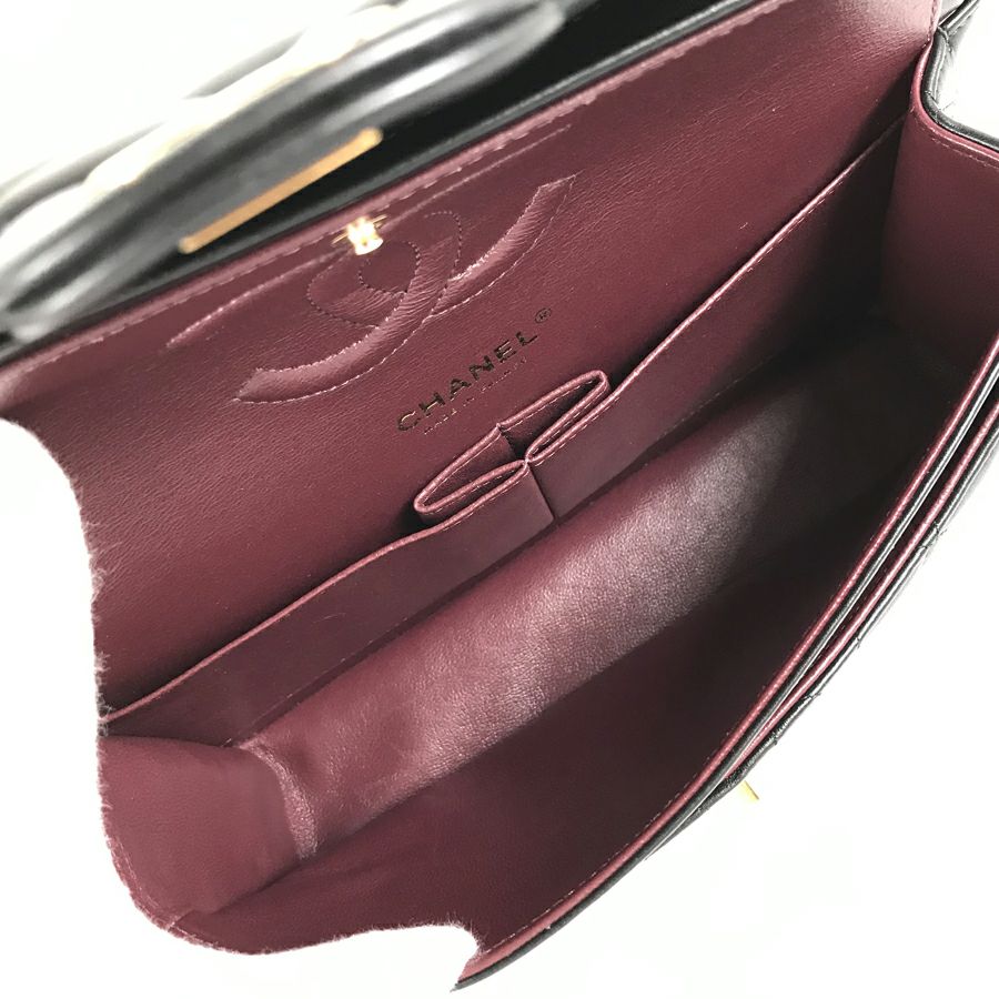 シャネル ショルダーバッグ