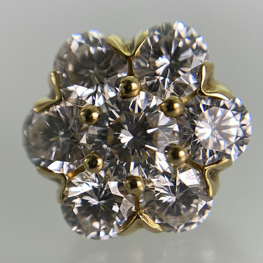 ヴァンクリーフ＆アーペル ピアス