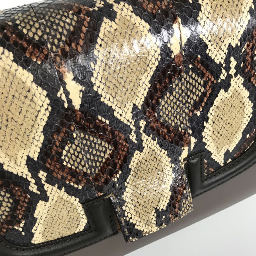 フェンディ ハンドバッグ