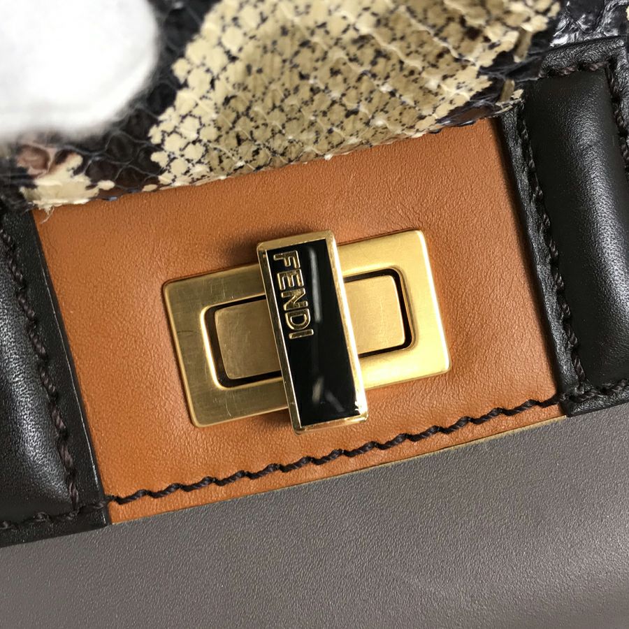 フェンディ ハンドバッグ