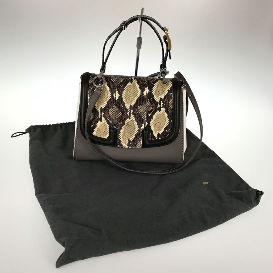 フェンディ ハンドバッグ