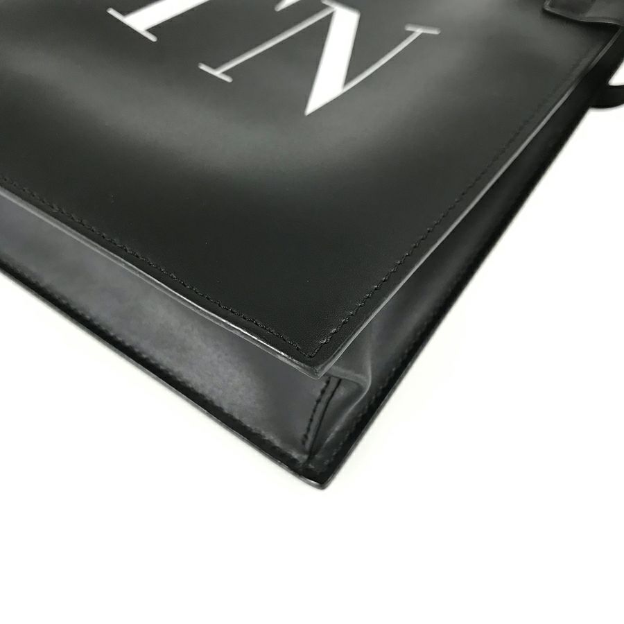 ヴァレンティノ ガラヴァーニ クラッチバッグ