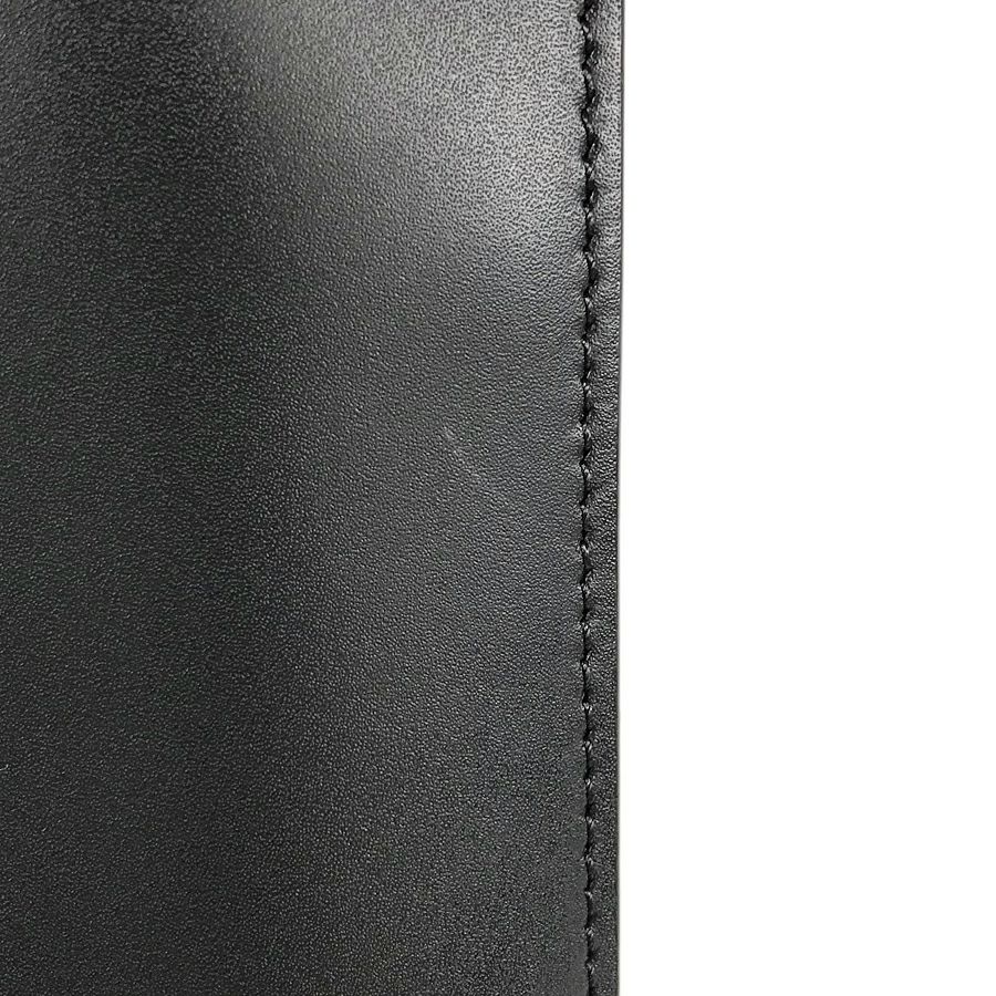 ヴァレンティノ ガラヴァーニ クラッチバッグ