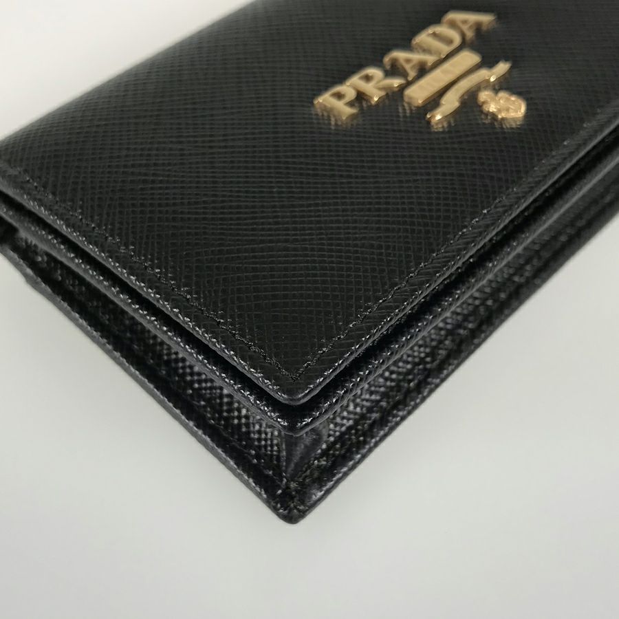 プラダ 名刺入れ