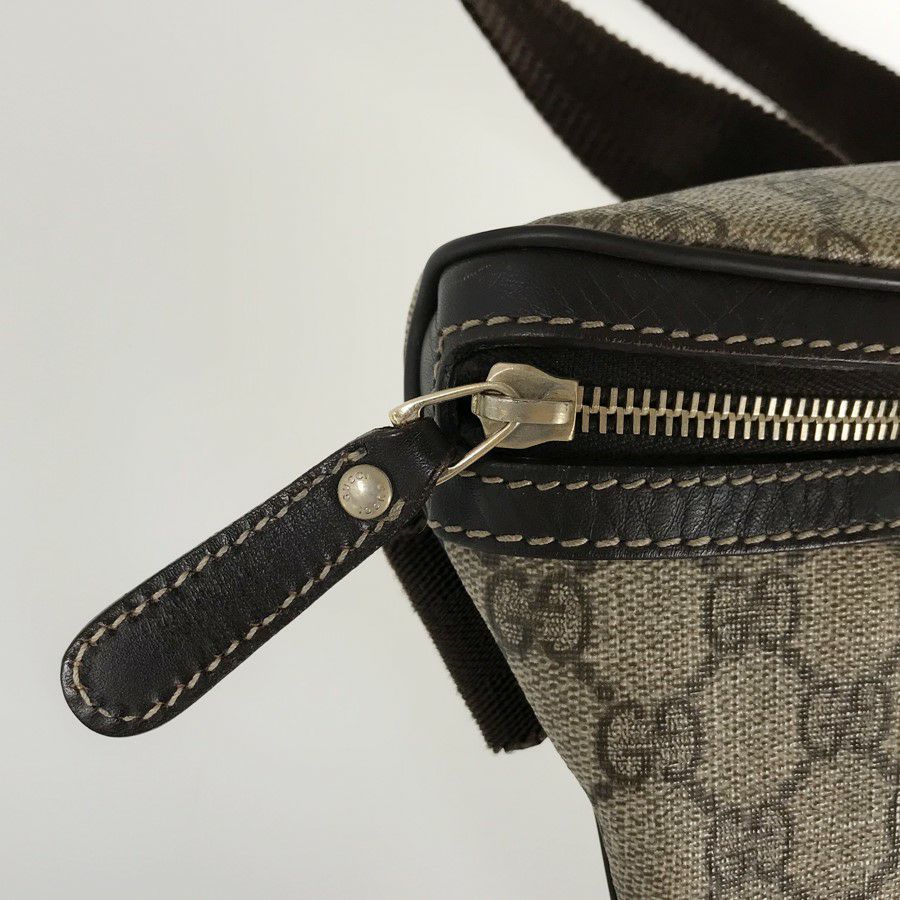 グッチ ボディバッグ