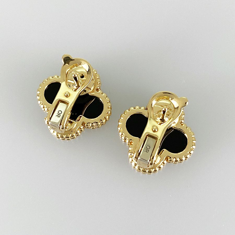 ヴァンクリーフ＆アーペル ピアス